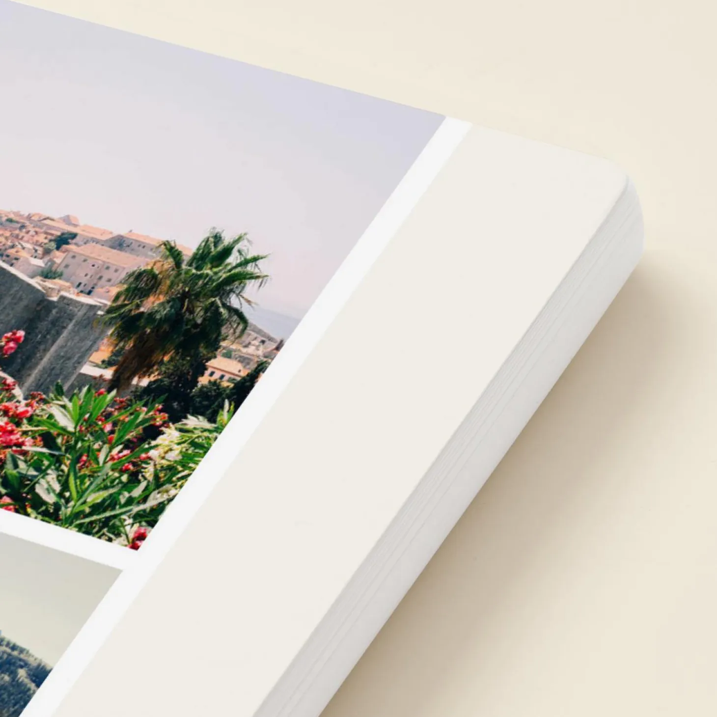 Minimal Photo Strip