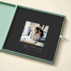 The Mother's Day Minimalist
